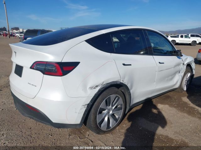 Photo 3 VIN: 7SAYGDEE5PA137506 - TESLA MODEL Y 