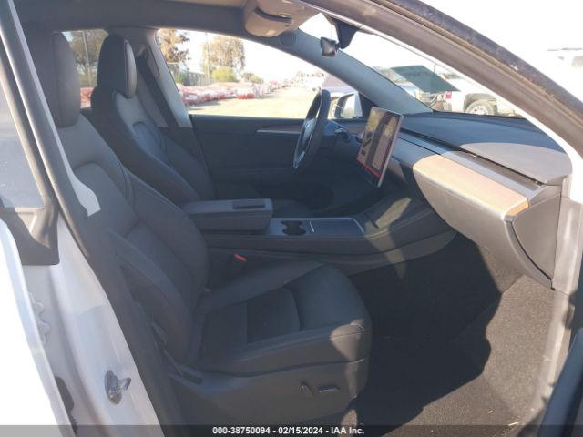 Photo 4 VIN: 7SAYGDEE5PA137506 - TESLA MODEL Y 