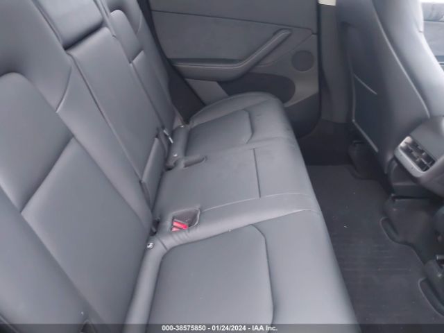 Photo 7 VIN: 7SAYGDEE5PA162437 - TESLA MODEL Y 