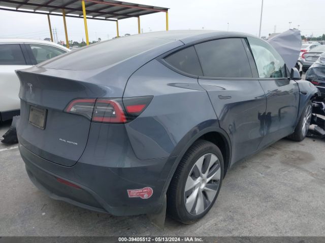 Photo 3 VIN: 7SAYGDEE5PA211538 - TESLA MODEL Y 