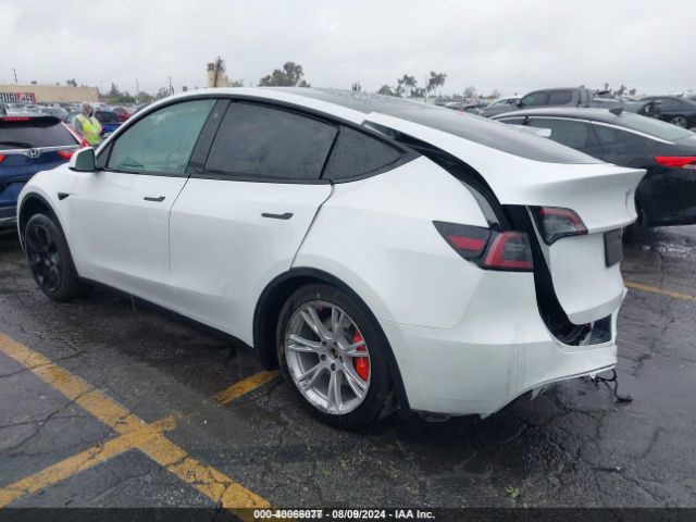 Photo 2 VIN: 7SAYGDEE5PF587336 - TESLA MODEL Y 