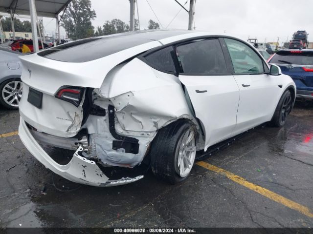 Photo 3 VIN: 7SAYGDEE5PF587336 - TESLA MODEL Y 