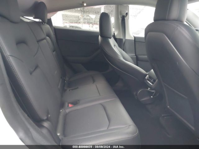 Photo 7 VIN: 7SAYGDEE5PF587336 - TESLA MODEL Y 