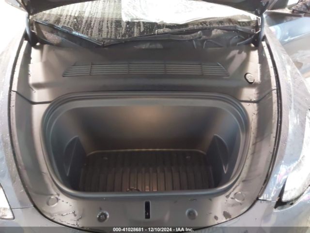 Photo 9 VIN: 7SAYGDEE5PF607679 - TESLA MODEL Y 