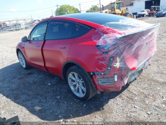 Photo 2 VIN: 7SAYGDEE5PF663783 - TESLA MODEL Y 