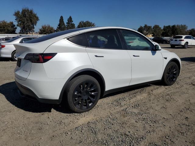 Photo 2 VIN: 7SAYGDEE5PF748736 - TESLA MODEL Y 