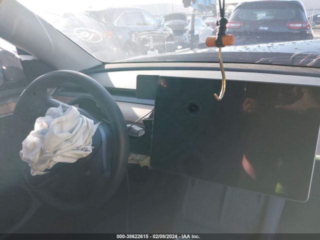 Photo 6 VIN: 7SAYGDEE5PF903365 - TESLA MODEL Y 