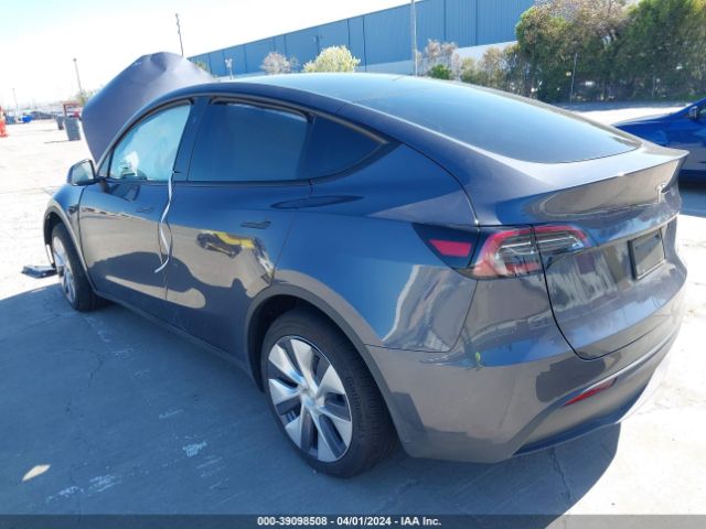 Photo 2 VIN: 7SAYGDEE5PF938780 - TESLA MODEL Y 