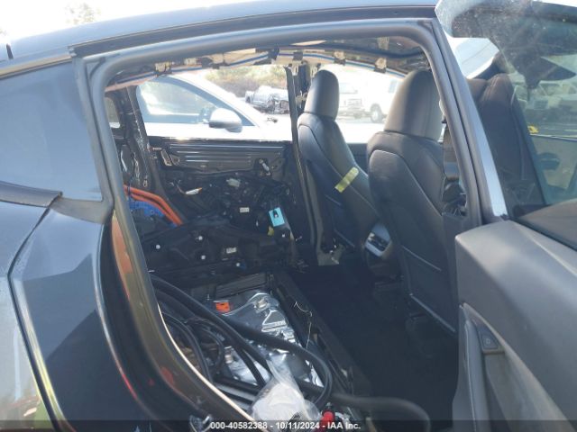 Photo 7 VIN: 7SAYGDEE5RA247944 - TESLA MODEL Y 