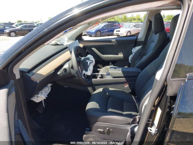 Photo 4 VIN: 7SAYGDEE5RA282449 - TESLA MODEL Y 