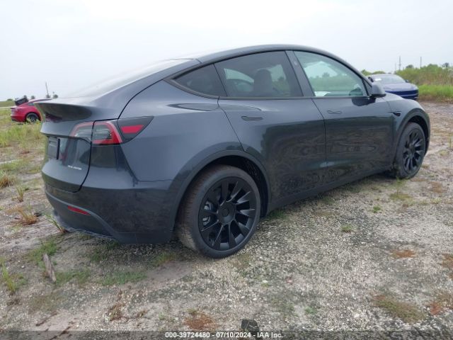 Photo 3 VIN: 7SAYGDEE5RA289207 - TESLA MODEL Y 