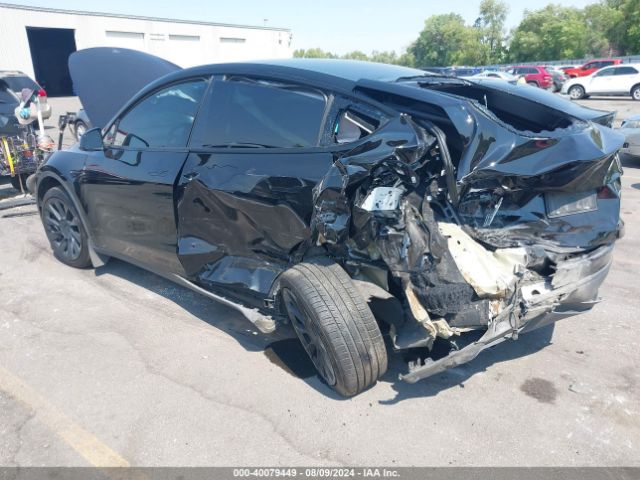 Photo 2 VIN: 7SAYGDEE6NA008977 - TESLA MODEL Y 