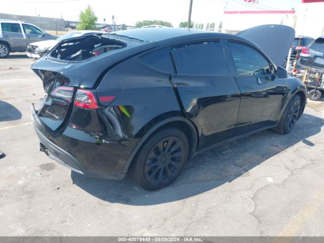 Photo 3 VIN: 7SAYGDEE6NA008977 - TESLA MODEL Y 