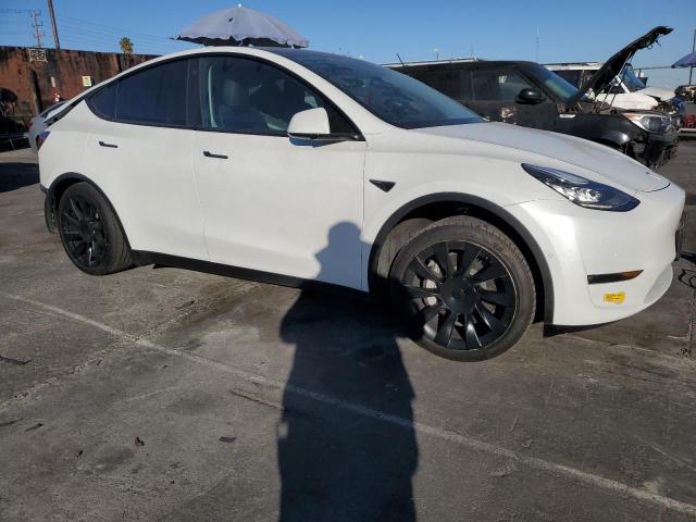 Photo 3 VIN: 7SAYGDEE6NF346785 - TESLA MODEL Y 