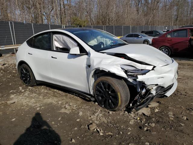 Photo 3 VIN: 7SAYGDEE6NF385876 - TESLA MODEL Y 