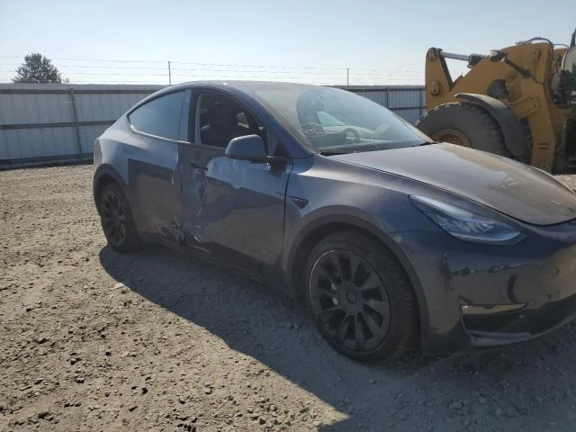 Photo 3 VIN: 7SAYGDEE6NF386672 - TESLA MODEL Y 