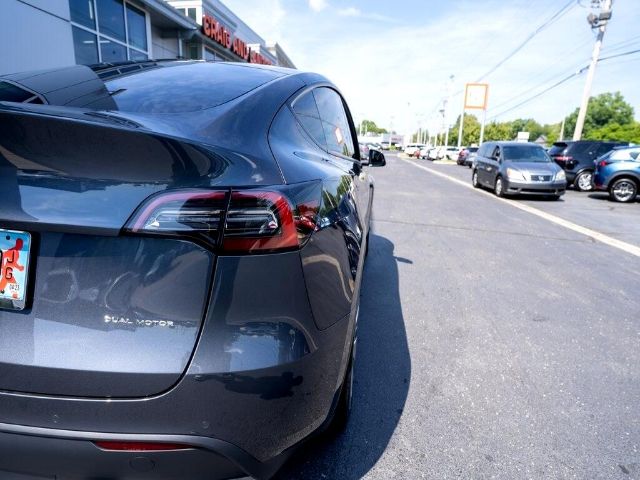 Photo 4 VIN: 7SAYGDEE6NF420979 - TESLA MODEL Y 