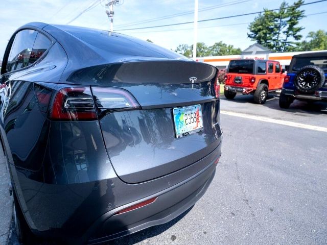 Photo 7 VIN: 7SAYGDEE6NF420979 - TESLA MODEL Y 