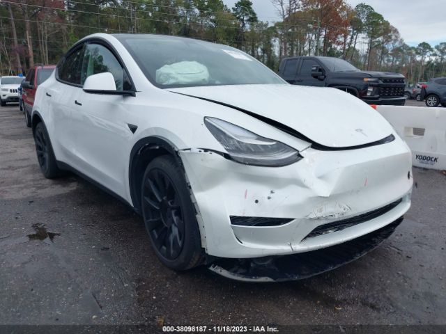 Photo 5 VIN: 7SAYGDEE6NF435515 - TESLA MODEL Y 