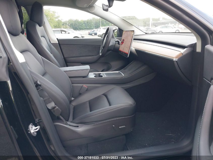 Photo 4 VIN: 7SAYGDEE6NF450905 - TESLA MODEL Y 