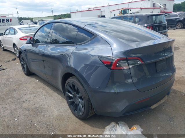 Photo 2 VIN: 7SAYGDEE6NF481409 - TESLA MODEL Y 