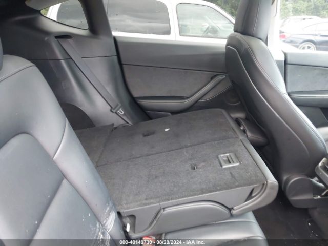 Photo 7 VIN: 7SAYGDEE6NF481409 - TESLA MODEL Y 