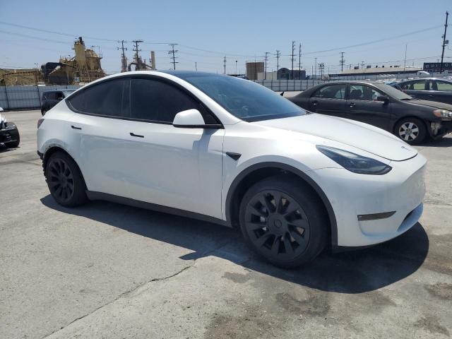 Photo 3 VIN: 7SAYGDEE6NF536781 - TESLA MODEL Y 