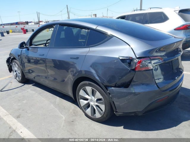 Photo 2 VIN: 7SAYGDEE6NF560062 - TESLA MODEL Y 