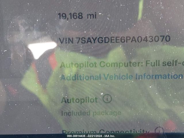 Photo 8 VIN: 7SAYGDEE6PA043070 - TESLA MODEL Y 