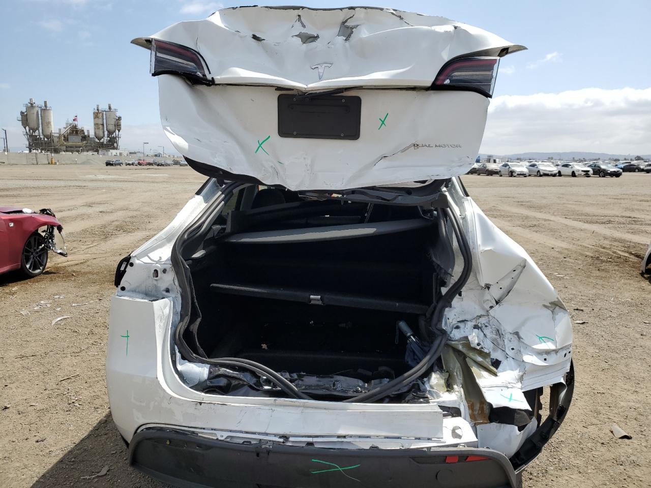 Photo 5 VIN: 7SAYGDEE6PA086369 - TESLA MODEL Y 