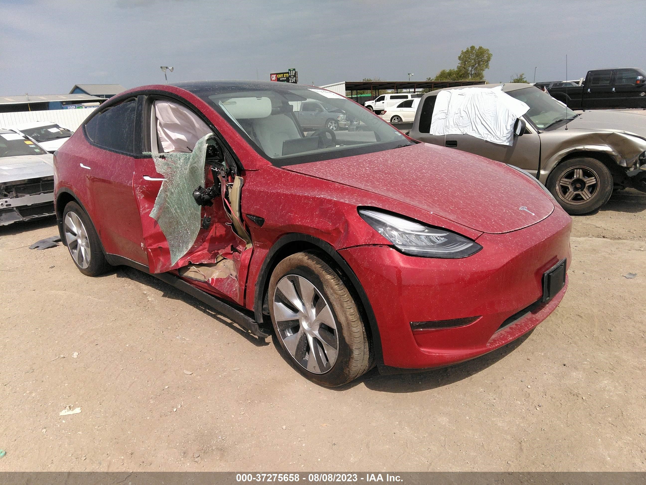 Photo 0 VIN: 7SAYGDEE6PA090518 - TESLA MODEL Y 