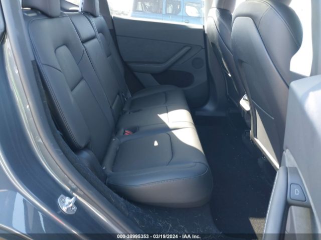 Photo 7 VIN: 7SAYGDEE6PA172586 - TESLA MODEL Y 