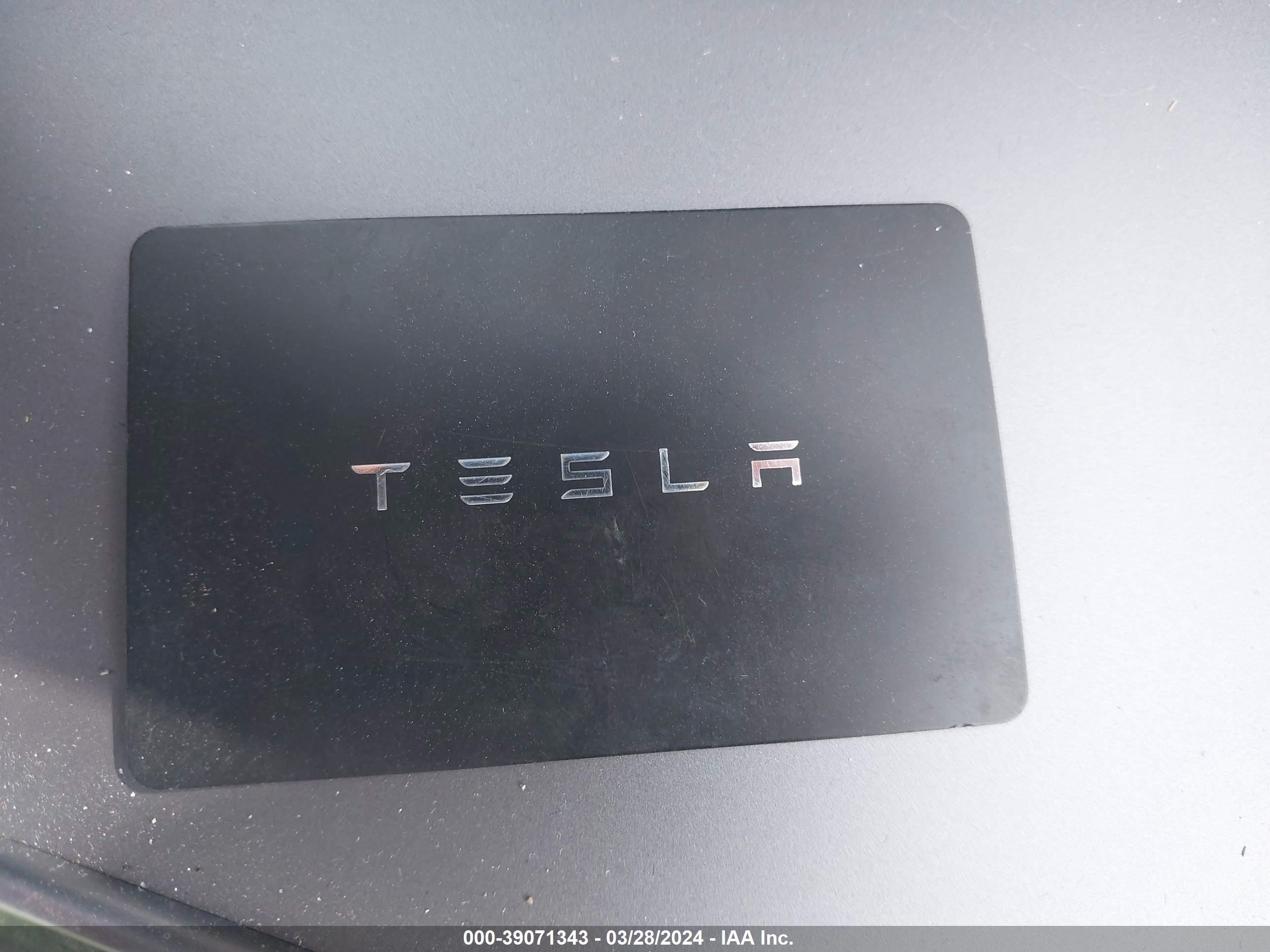 Photo 10 VIN: 7SAYGDEE6PA175522 - TESLA MODEL Y 