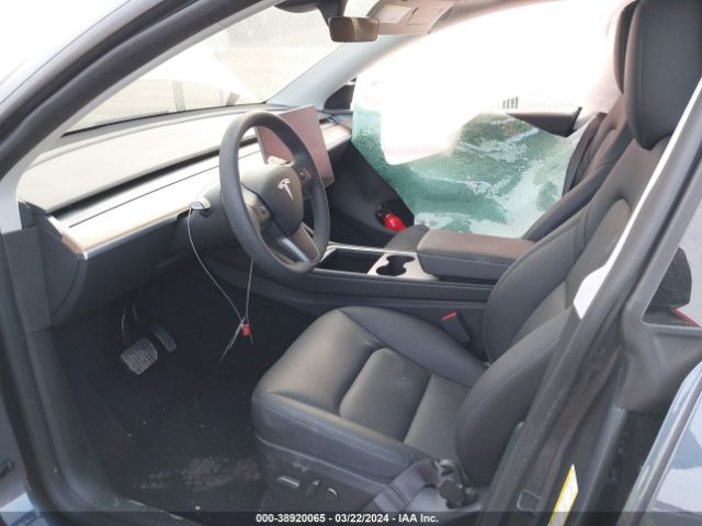 Photo 4 VIN: 7SAYGDEE6PA193275 - TESLA MODEL Y 