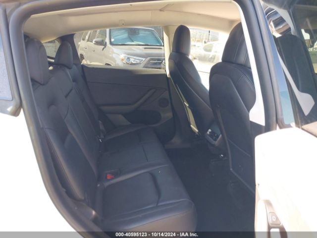 Photo 7 VIN: 7SAYGDEE6PF588608 - TESLA MODEL Y 