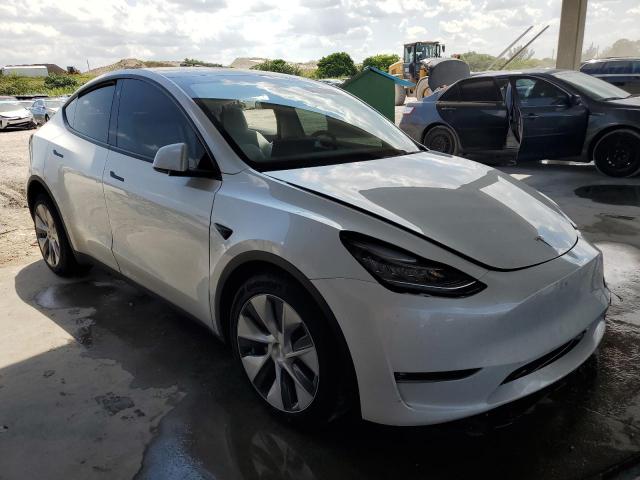 Photo 3 VIN: 7SAYGDEE6PF611904 - TESLA MODEL Y 