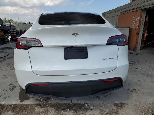 Photo 5 VIN: 7SAYGDEE6PF611904 - TESLA MODEL Y 