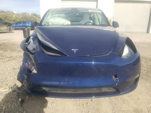 Photo 4 VIN: 7SAYGDEE6PF620439 - TESLA MODEL Y 