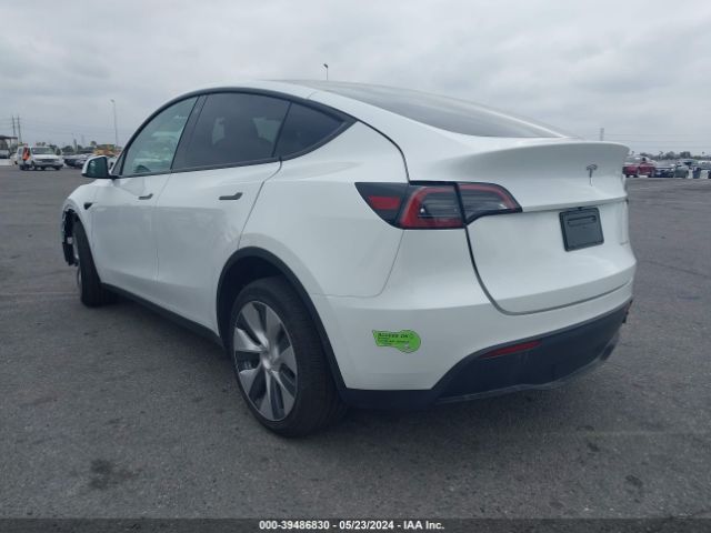 Photo 2 VIN: 7SAYGDEE6PF628914 - TESLA MODEL Y 