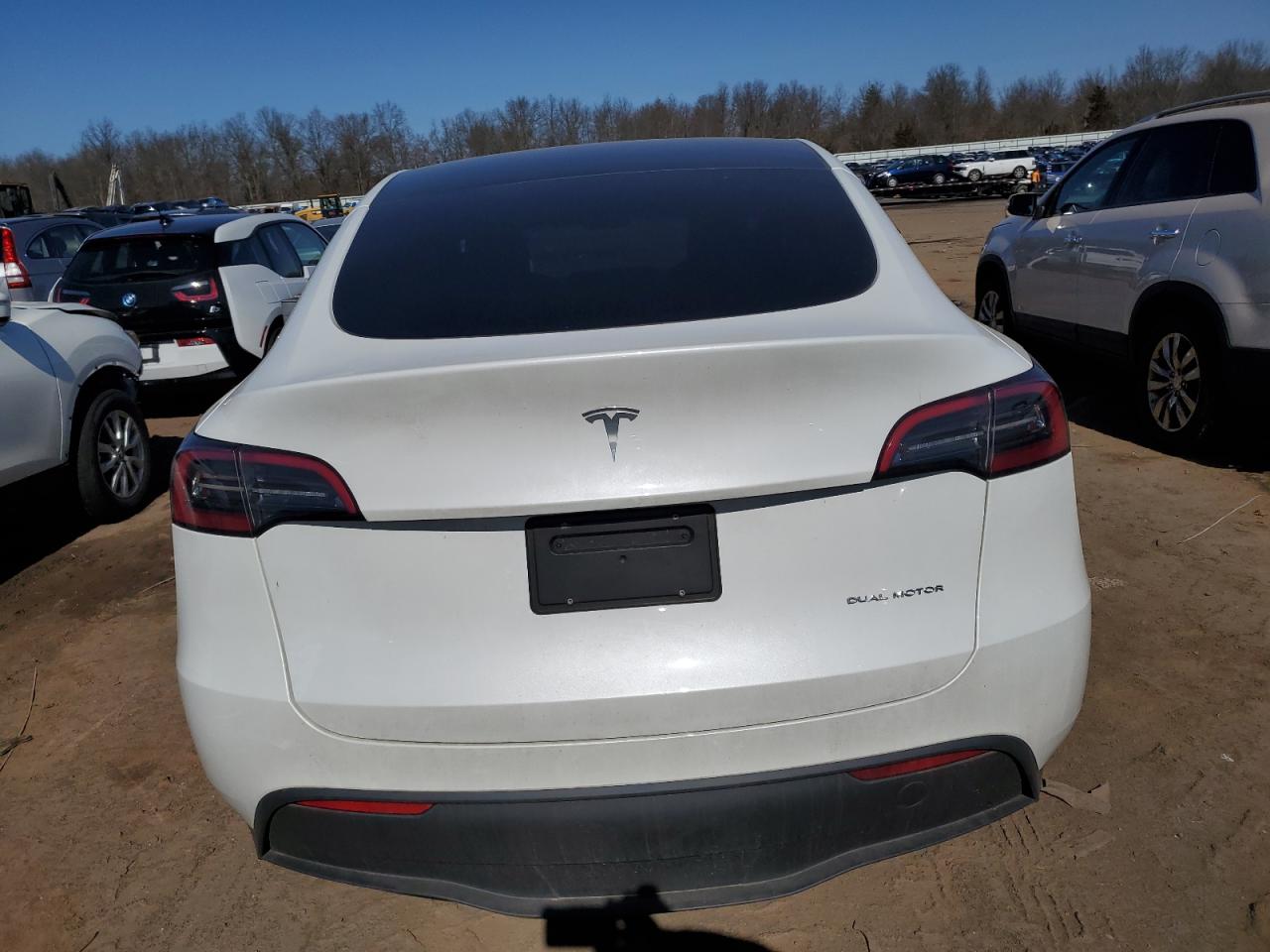 Photo 5 VIN: 7SAYGDEE6PF676154 - TESLA MODEL Y 