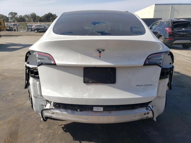 Photo 5 VIN: 7SAYGDEE6PF696873 - TESLA MODEL Y 