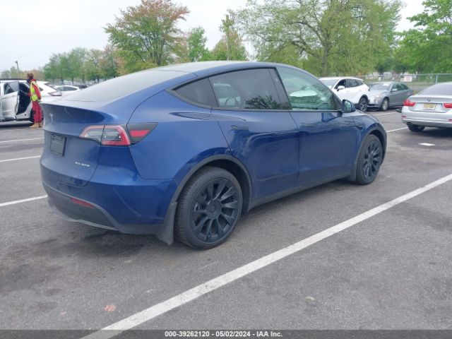 Photo 3 VIN: 7SAYGDEE6PF790543 - TESLA MODEL Y 