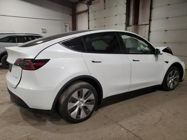 Photo 2 VIN: 7SAYGDEE6PF834332 - TESLA MODEL Y 