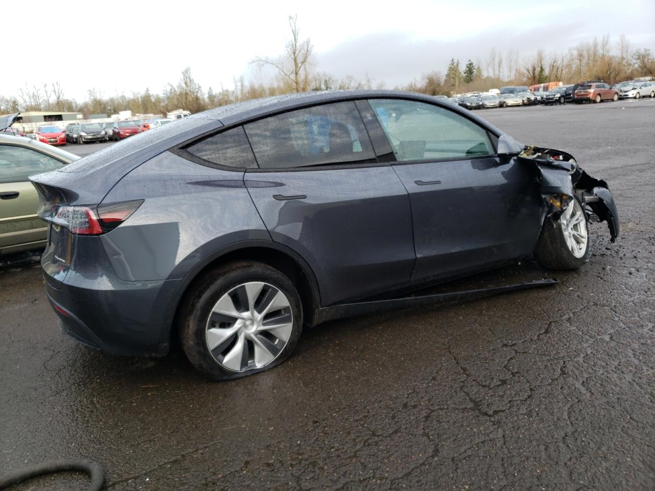 Photo 2 VIN: 7SAYGDEE6PF886446 - TESLA MODEL Y 