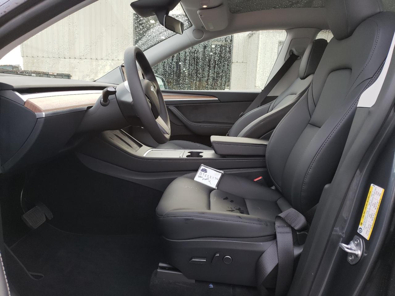 Photo 6 VIN: 7SAYGDEE6PF886446 - TESLA MODEL Y 