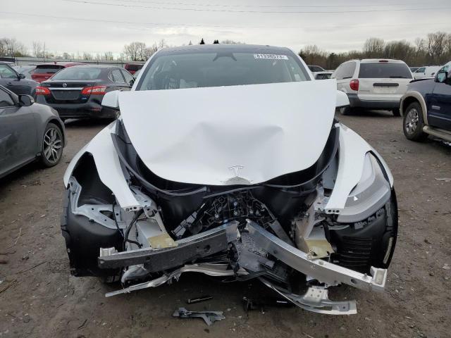 Photo 4 VIN: 7SAYGDEE6PF887421 - TESLA MODEL Y 