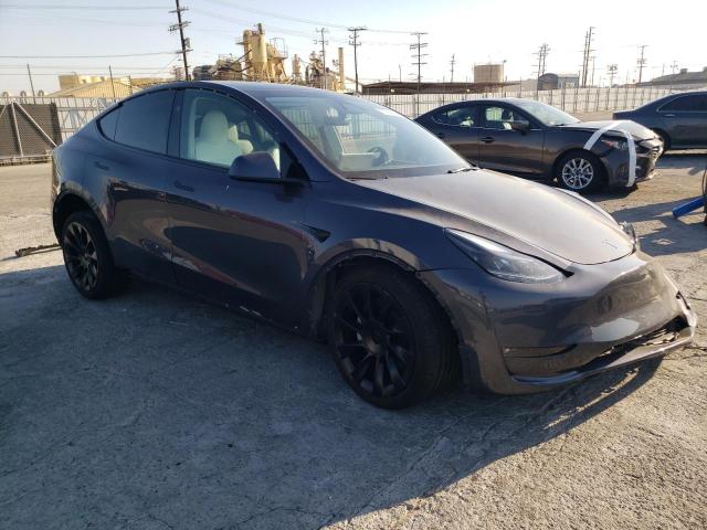 Photo 3 VIN: 7SAYGDEE6PF889833 - TESLA MODEL Y 