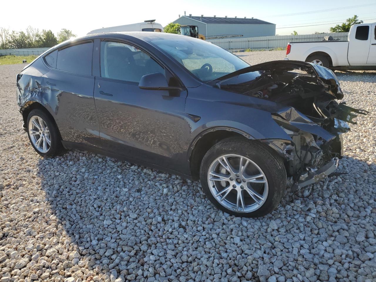 Photo 3 VIN: 7SAYGDEE6PF895714 - TESLA MODEL Y 