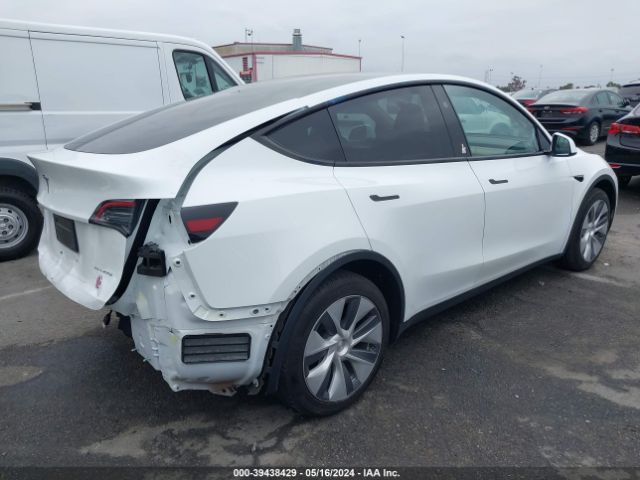 Photo 3 VIN: 7SAYGDEE6PF925391 - TESLA MODEL Y 