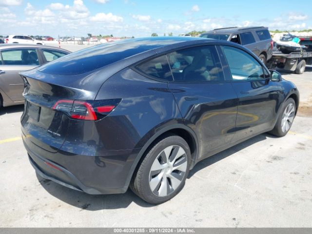 Photo 3 VIN: 7SAYGDEE6RA222311 - TESLA MODEL Y 